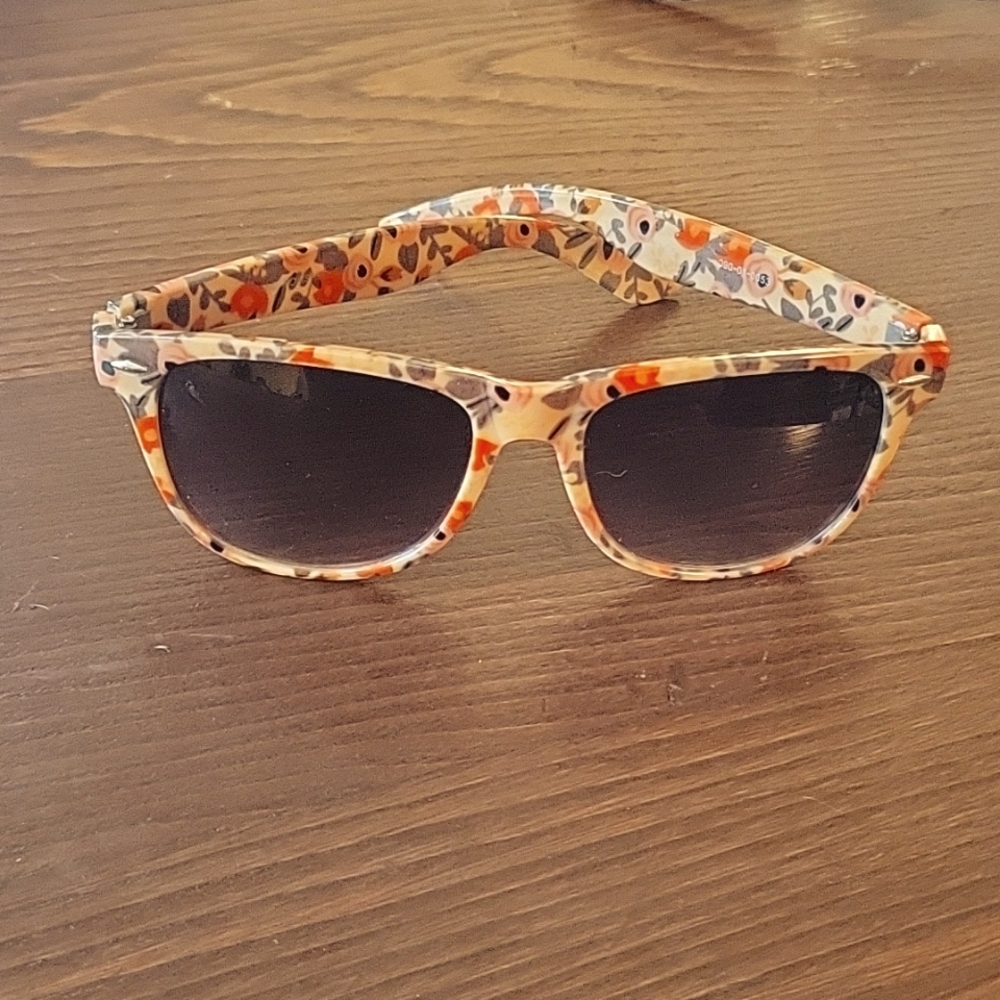 Sunglasses - Picture 2 of 2